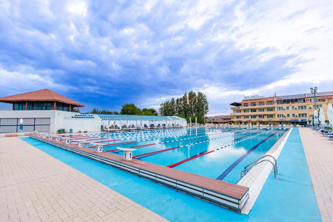 Komitite Complex Chuchuligovo Εξωτερικό φωτογραφία